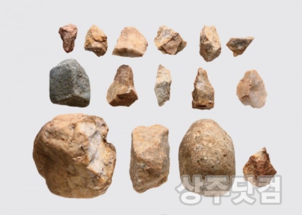 상주 어산리 구석기유적 출토 유물).jpg