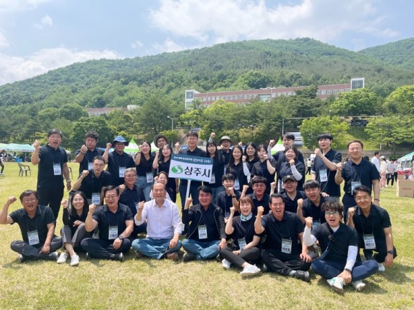 농업공무원 한마음대회 우승.jpg