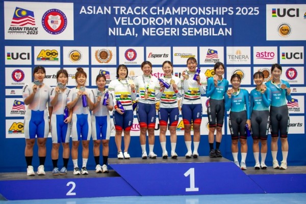 자사이클팀 아시아선수권대회 메달.jpg